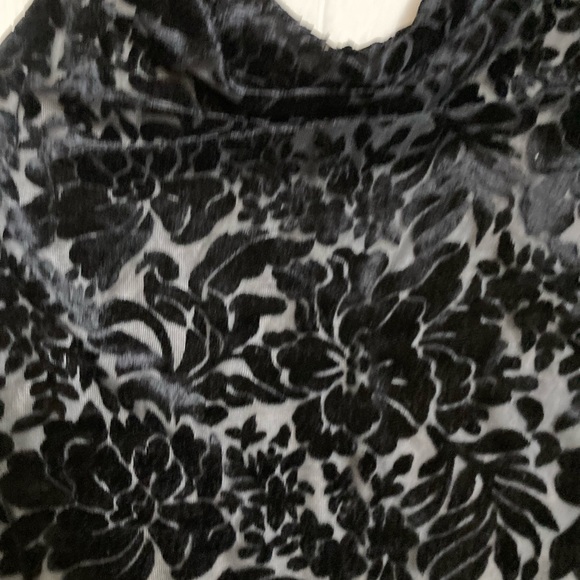 WHBM Velvet Halter top - Picture 4 of 4